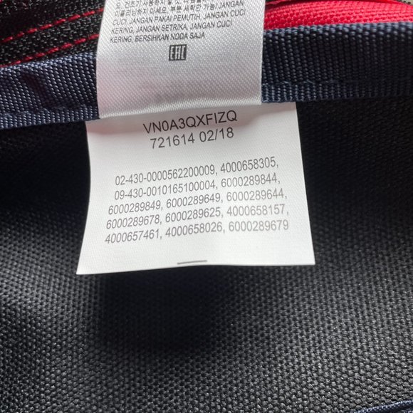 Vans CAPTAIN MARVEL Girls Backpack/Schoolbag, Racing Red VN0A3QXFIZQ NEW - Picture 12 of 14